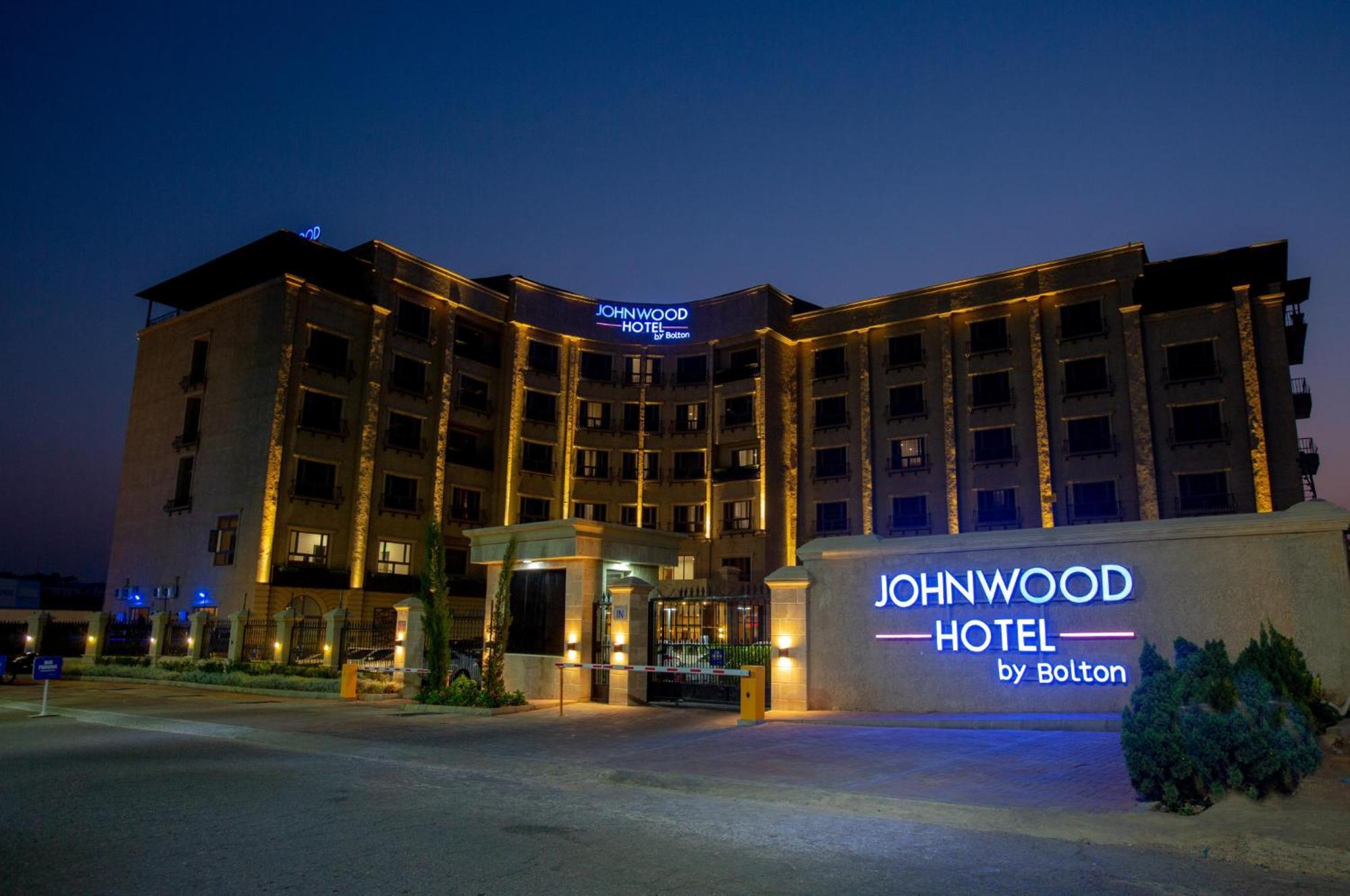 Johnwood Hotel By Bolton Abuja Buitenkant foto