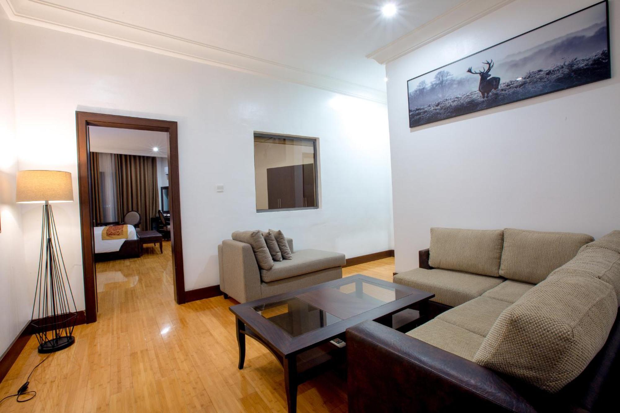 Johnwood Hotel By Bolton Abuja Buitenkant foto