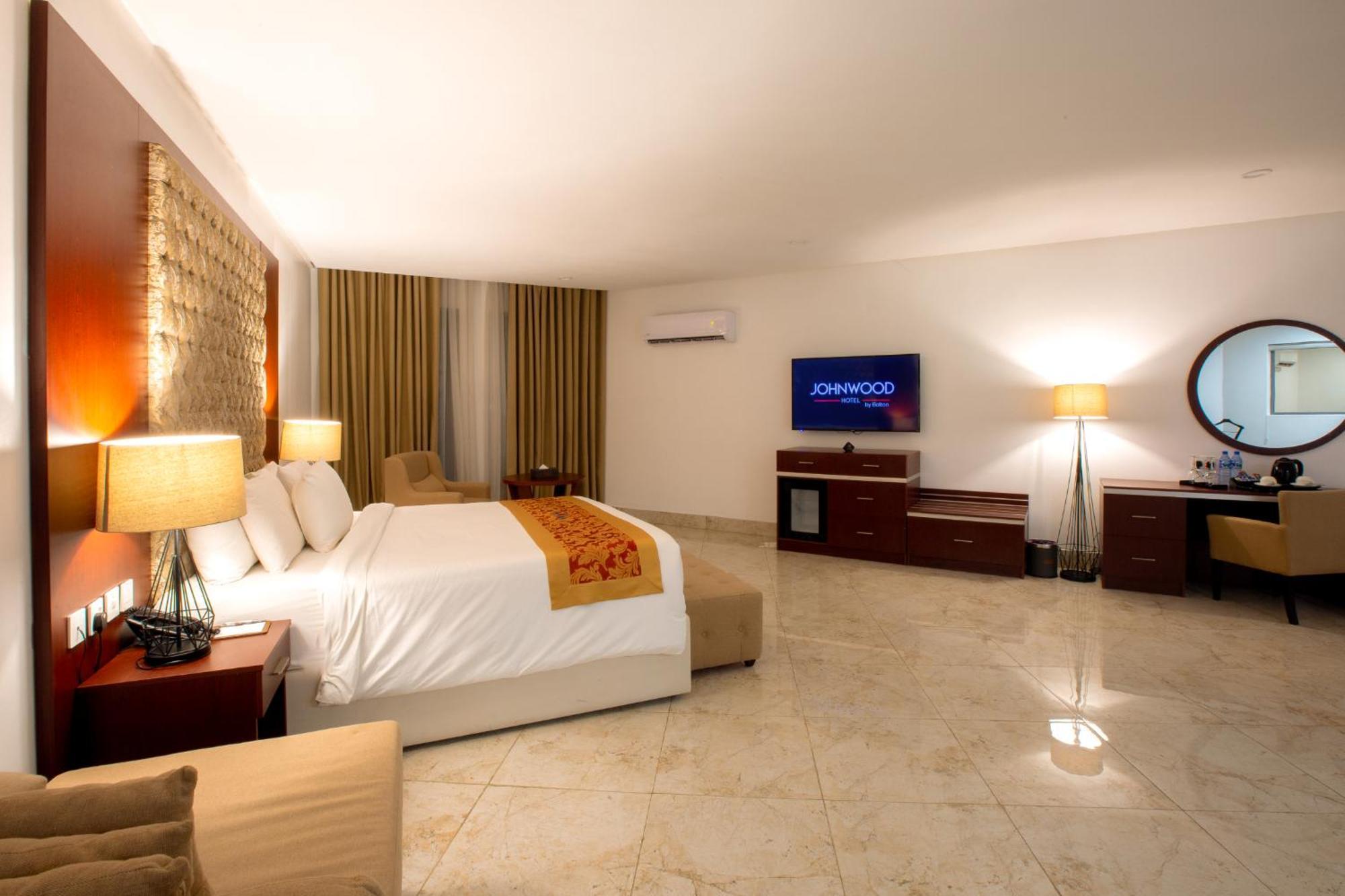 Johnwood Hotel By Bolton Abuja Buitenkant foto