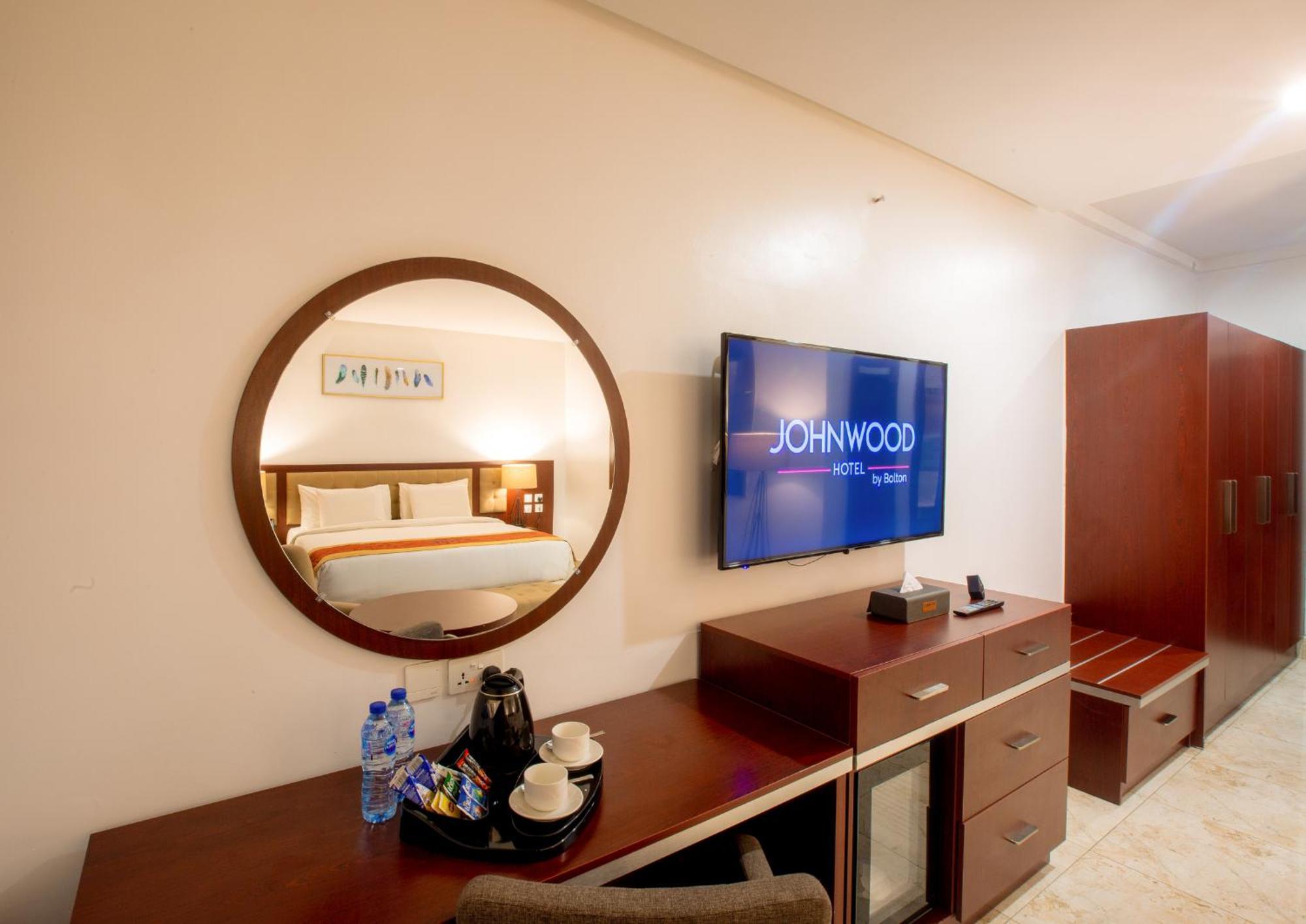 Johnwood Hotel By Bolton Abuja Buitenkant foto