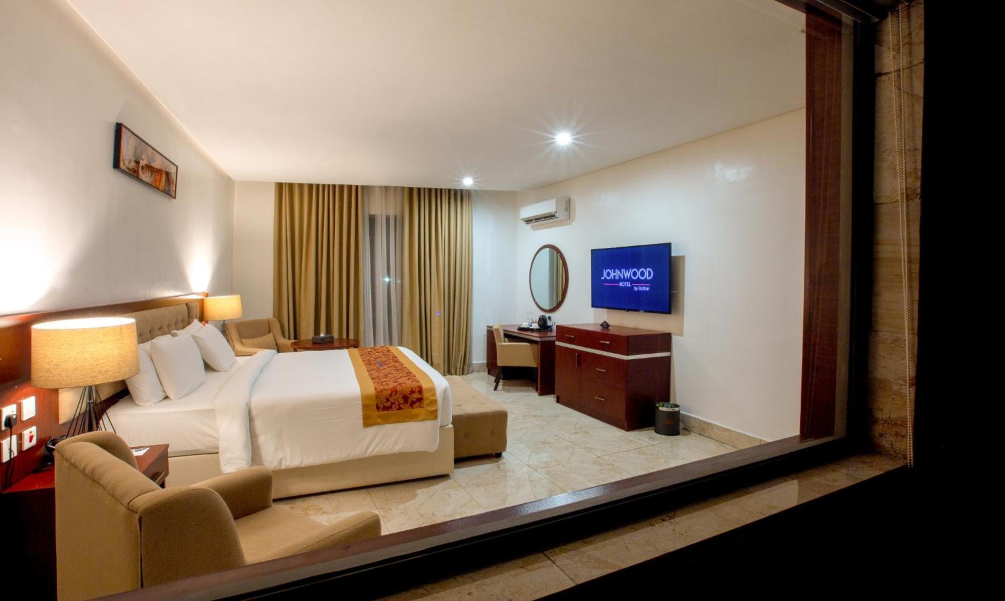 Johnwood Hotel By Bolton Abuja Buitenkant foto